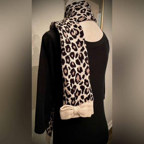 KATE SPADE SCARF - Picture 5 of 6